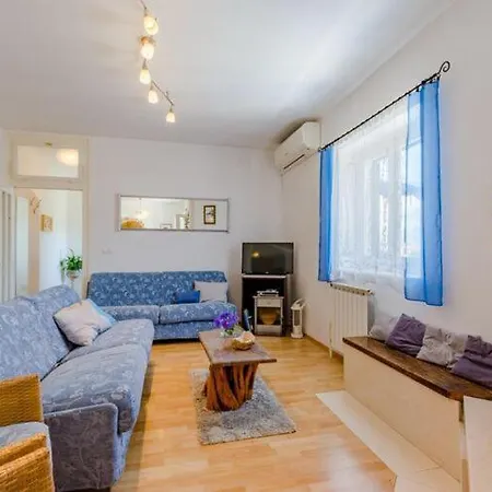 Blue Oasis - Three Bedroom St * Postira