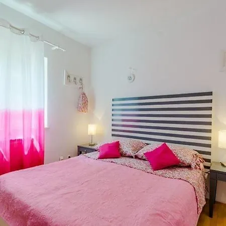 Blue Oasis - Three Bedroom St Villa *