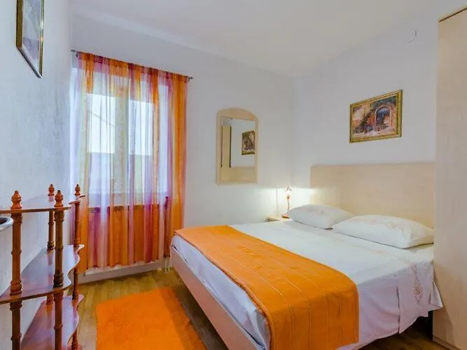 Blue Oasis - Three Bedroom St Villa Postira